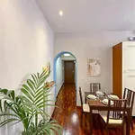 Luxury Flat- In Centre Of * Rom